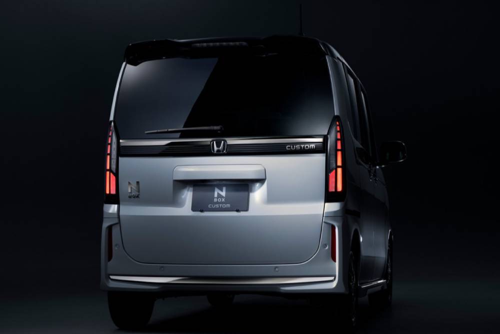 https://autogreeknews.gr/wp-content/uploads/2026/06/2026-honda-n-box-07.jpg