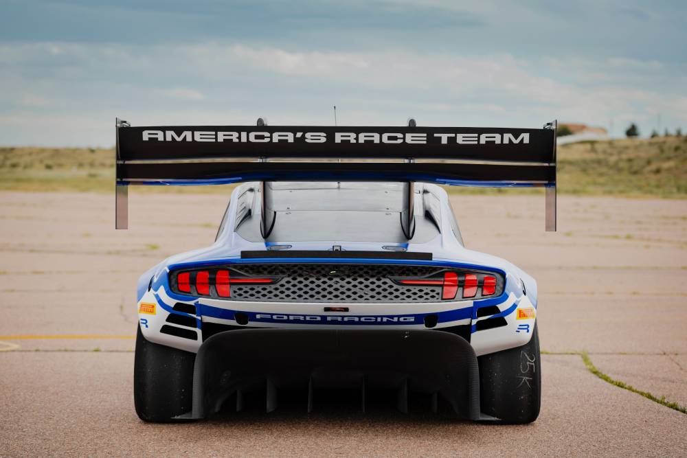 https://autogreeknews.gr/wp-content/uploads/2026/06/2026_Super_Mustang_Mach-E_EV_demonstrator_6_13-1.jpg