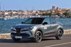 Νέα Alfa Romeo Junior πιο προσιτή και εγγυημένη από ποτέ