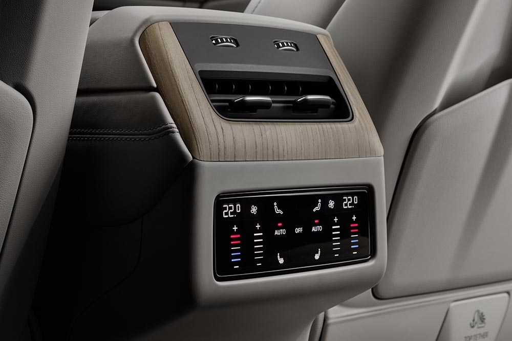 https://autogreeknews.gr/wp-content/uploads/2026/06/Audi-Q7-12.jpg