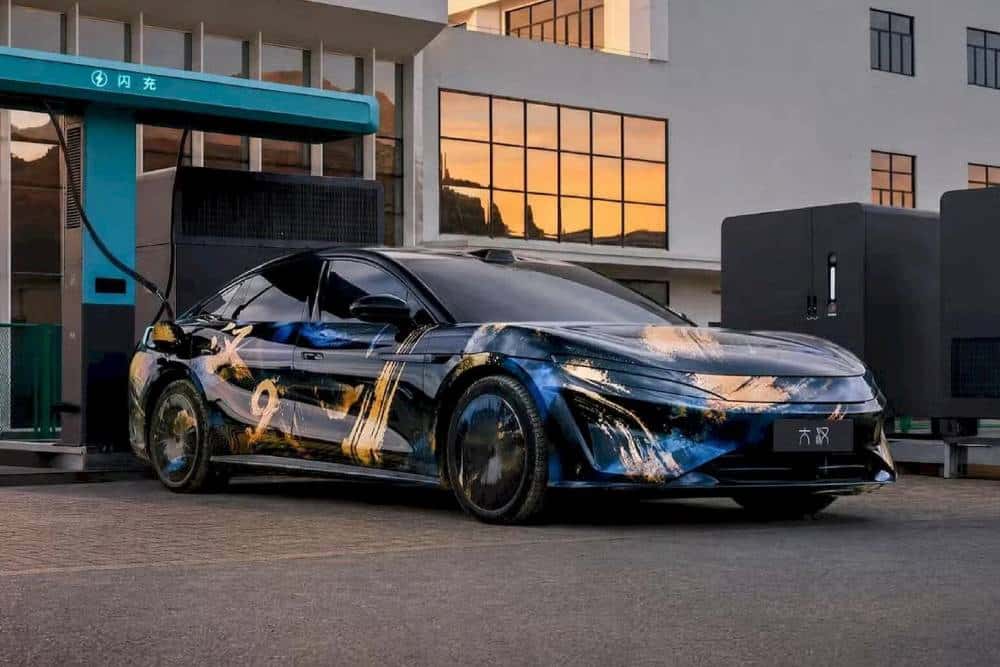 https://autogreeknews.gr/wp-content/uploads/2026/06/BYD-Great-Han-4.jpg