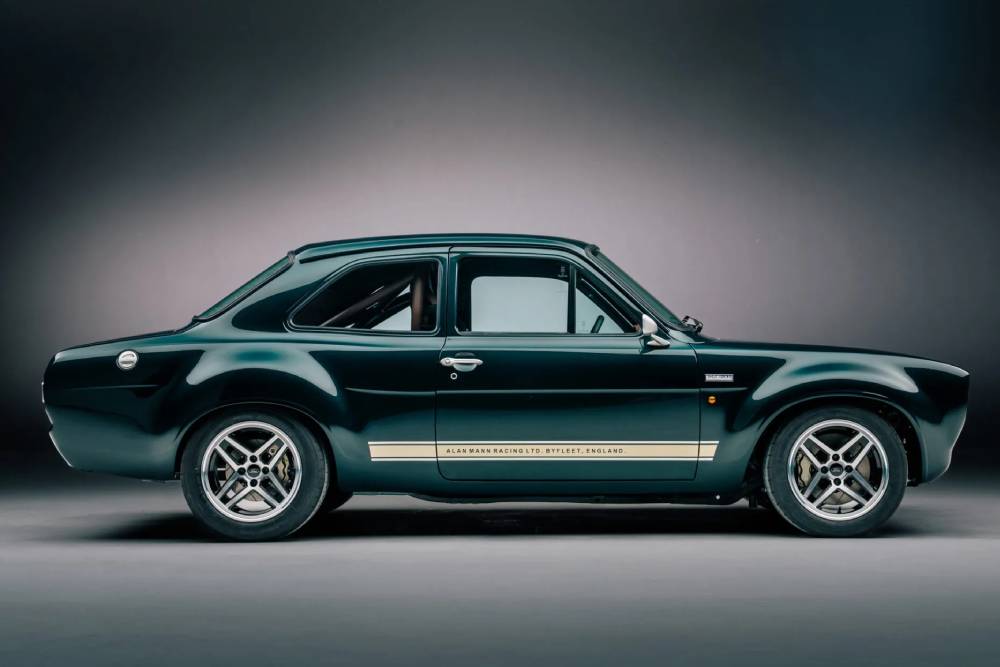https://autogreeknews.gr/wp-content/uploads/2026/06/Boreham-Motorworks-Ford-Escort-Mk1-RS-00005-2048x1-1.jpg