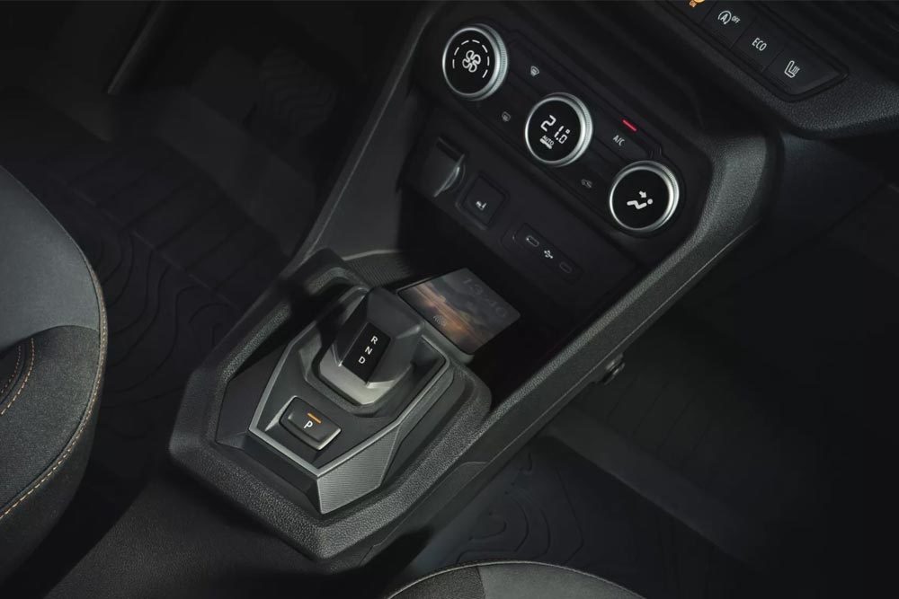 https://autogreeknews.gr/wp-content/uploads/2026/06/Dacia-Sandero-2026-4.jpg