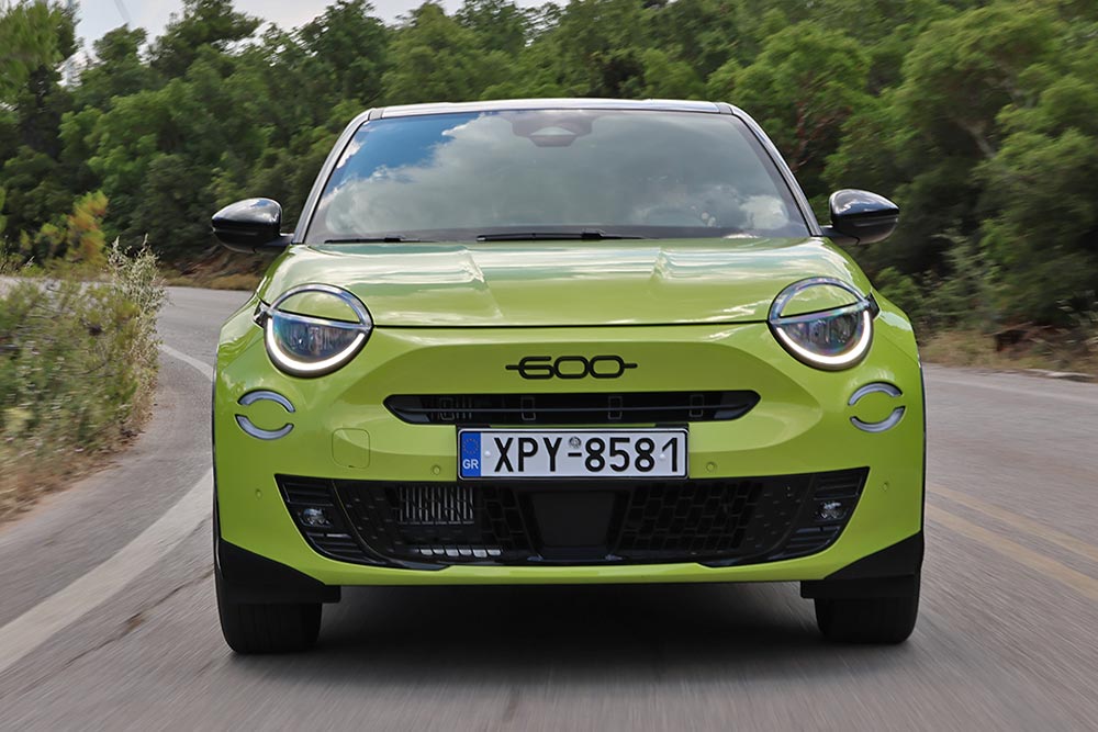 https://autogreeknews.gr/wp-content/uploads/2026/06/Fiat-600-1.2-Hybrid-145-19-1.jpg