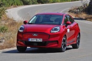 Ford-Puma-Gen-E-strofi