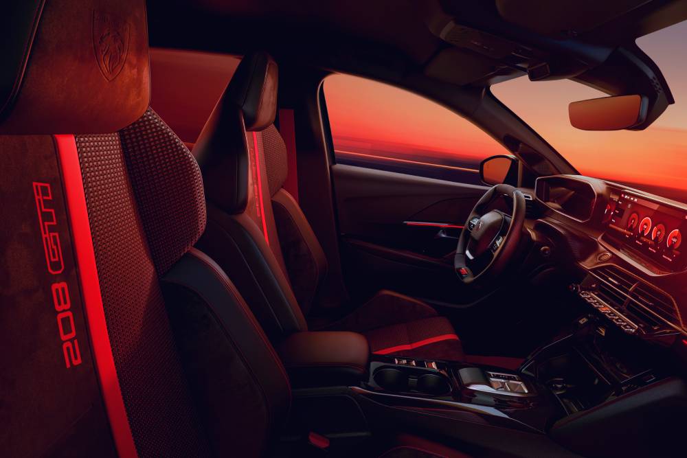 https://autogreeknews.gr/wp-content/uploads/2026/06/GI03_208-GTI_INTERIOR_SIDE-1.jpg