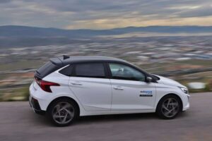 Hyundai-i20-1.0T-100-HP-FL-14