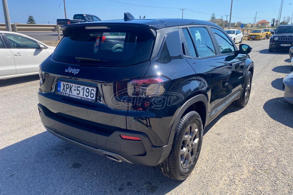 https://autogreeknews.gr/wp-content/uploads/2026/06/Jeep-Avenger-2025-used-4.jpg
