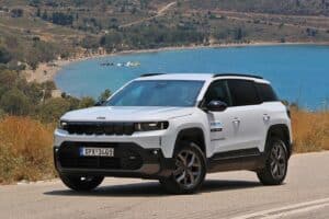 Jeep Compass e–Hybrid 145 (21)