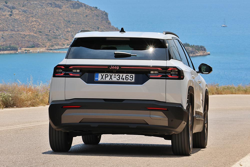 https://autogreeknews.gr/wp-content/uploads/2026/06/Jeep-Compass-e–Hybrid-145-22.jpg