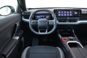 Jeep Compass e–Hybrid 145 interior (11)