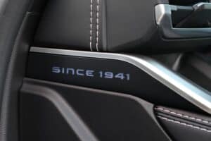 Jeep Compass e–Hybrid 145 interior (4)