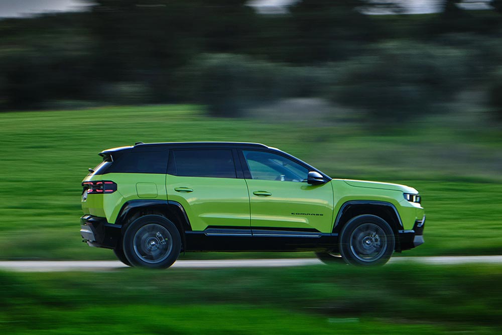 https://autogreeknews.gr/wp-content/uploads/2026/06/Jeep_Compass_2026-18.jpg