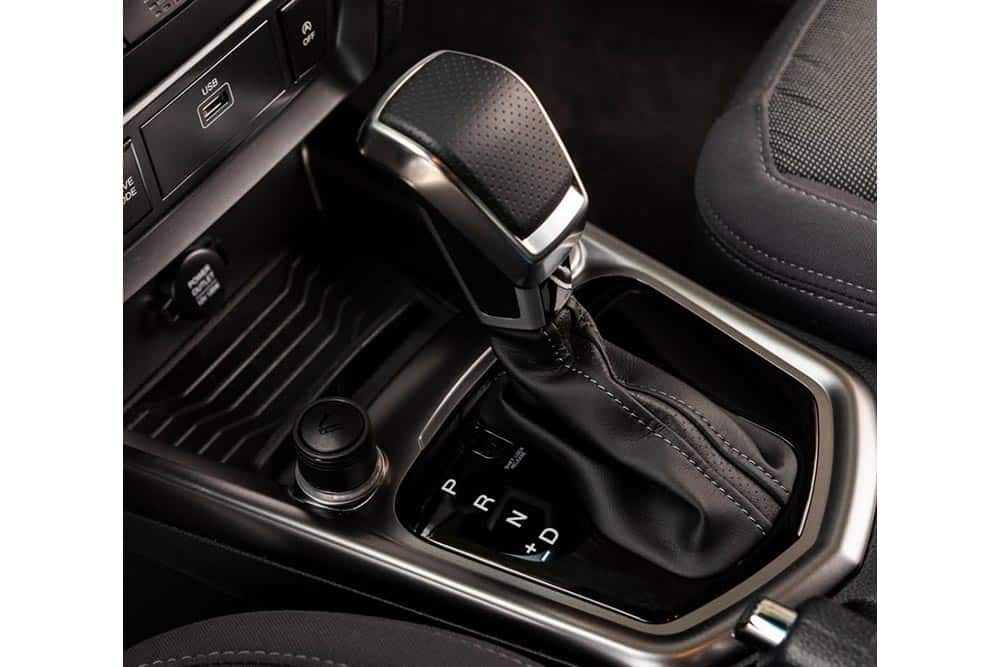 https://autogreeknews.gr/wp-content/uploads/2026/06/KGM-Tivoli-AT.jpg