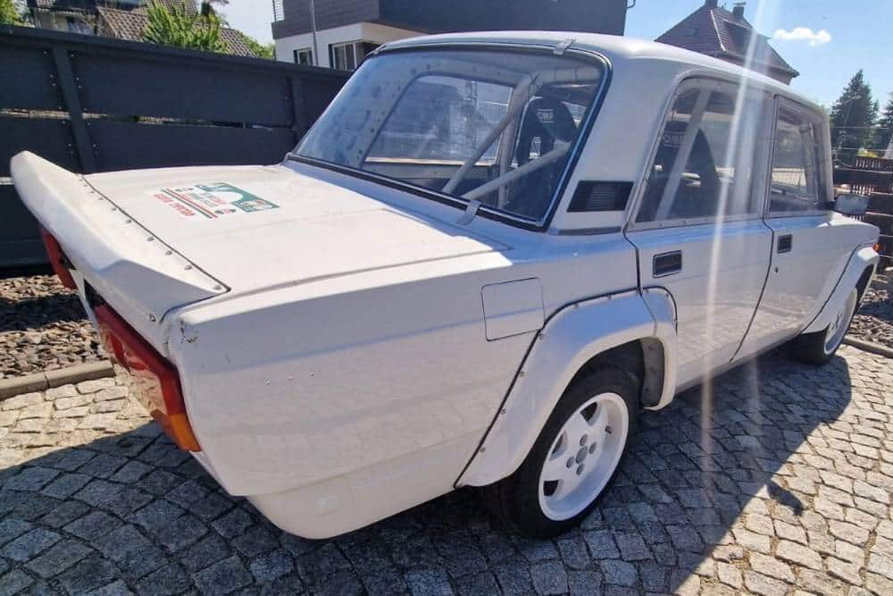 https://autogreeknews.gr/wp-content/uploads/2026/06/Lada-2105-VFTS-Group-B-eBay-3-copy-2048x1152-1.jpg