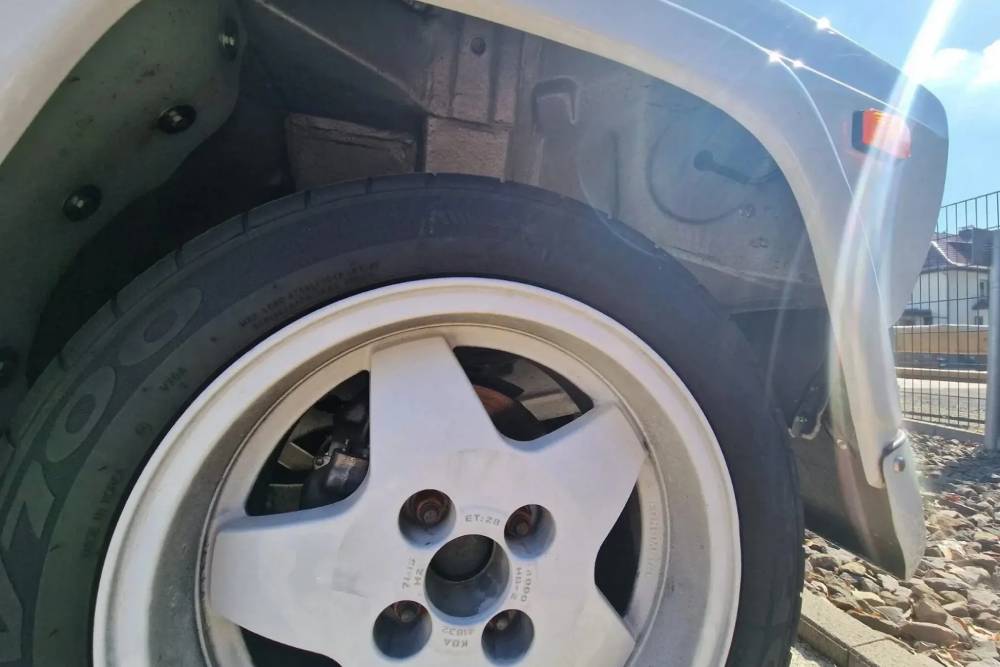 https://autogreeknews.gr/wp-content/uploads/2026/06/Lada-2105-VFTS-Group-B-eBay-6-2048x1536-1.jpg