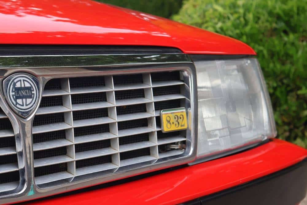 https://autogreeknews.gr/wp-content/uploads/2026/06/Lancia_Thema_8_32_1988_Ferrari_Rosso_Corsa_2026_pr-8.jpg