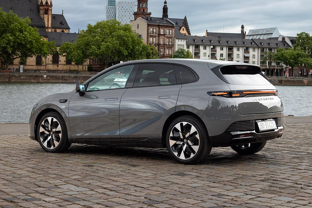 https://autogreeknews.gr/wp-content/uploads/2026/06/Leapmotor-B05-12.jpg