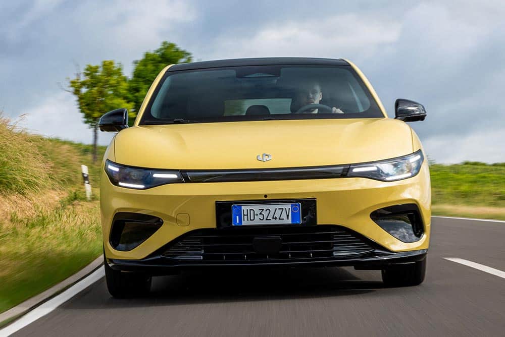 https://autogreeknews.gr/wp-content/uploads/2026/06/Leapmotor-B05-3.jpg