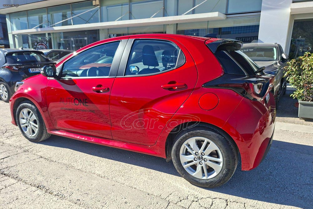 https://autogreeknews.gr/wp-content/uploads/2026/06/Mazda2-Hybrid-2025-4.jpg
