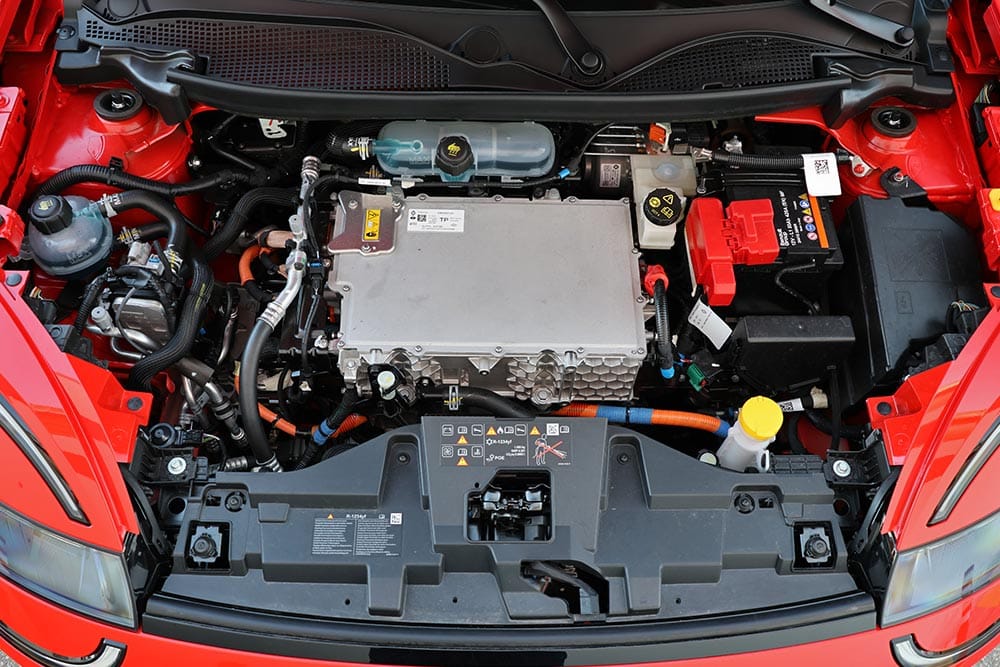 https://autogreeknews.gr/wp-content/uploads/2026/06/Nissan-Micra-electric-engine.jpg
