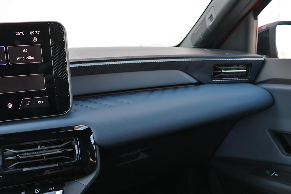 https://autogreeknews.gr/wp-content/uploads/2026/06/Nissan-Micra-electric-interior-15.jpg