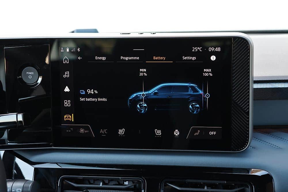 https://autogreeknews.gr/wp-content/uploads/2026/06/Nissan-Micra-electric-interior-19.jpg