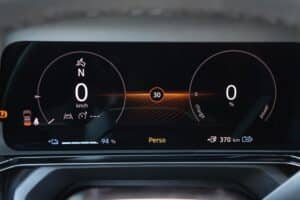 Nissan Micra electric interior (24)