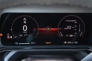 Nissan Micra electric interior (27)
