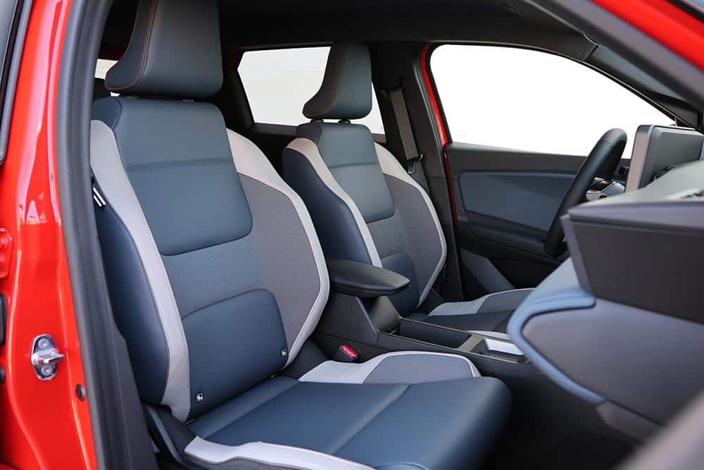 https://autogreeknews.gr/wp-content/uploads/2026/06/Nissan-Micra-electric-interior-3.jpg