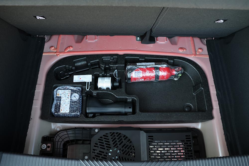 https://autogreeknews.gr/wp-content/uploads/2026/06/Nissan-Micra-electric-interior-6.jpg
