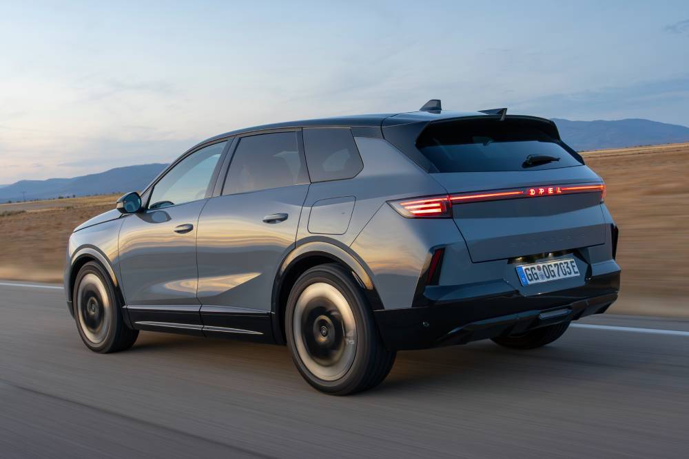 https://autogreeknews.gr/wp-content/uploads/2026/06/OpelGrandlandElectricAWD-1-1.jpg