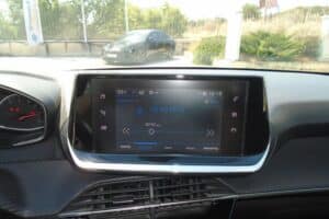 Peugeot 208 1.5 BlueHDi 2022 (11)