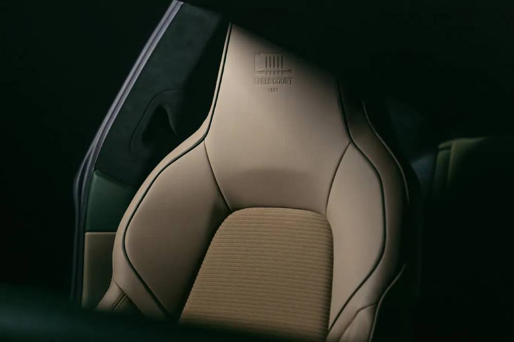 https://autogreeknews.gr/wp-content/uploads/2026/06/Porsche-911-GT3-Earls-Court-Edition-15.jpg