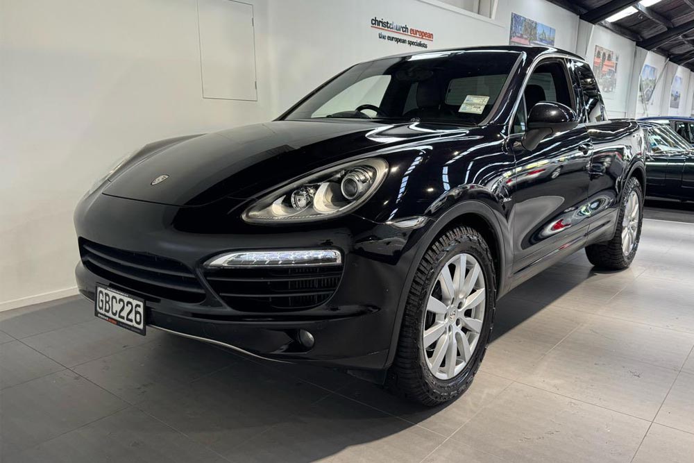 https://autogreeknews.gr/wp-content/uploads/2026/06/Porsche-Cayenne-pickup-1.jpg