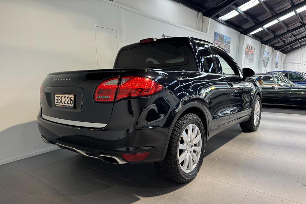 https://autogreeknews.gr/wp-content/uploads/2026/06/Porsche-Cayenne-pickup-5.jpg