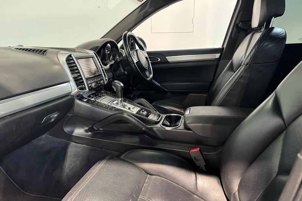 https://autogreeknews.gr/wp-content/uploads/2026/06/Porsche-Cayenne-pickup-6.jpg
