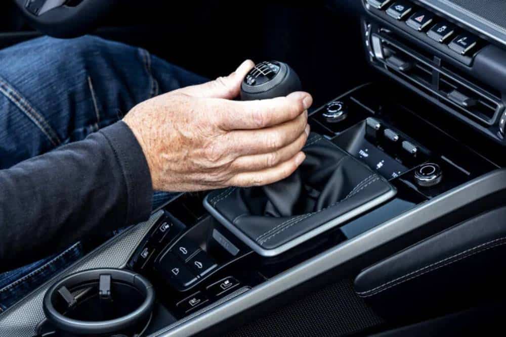 https://autogreeknews.gr/wp-content/uploads/2026/06/Porsche-Manual-Gearbox-1024x576-1.jpg