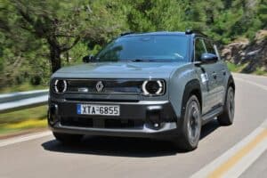 Δοκιμή Renault 4 E-Tech Electric 52 kWh 150 HP