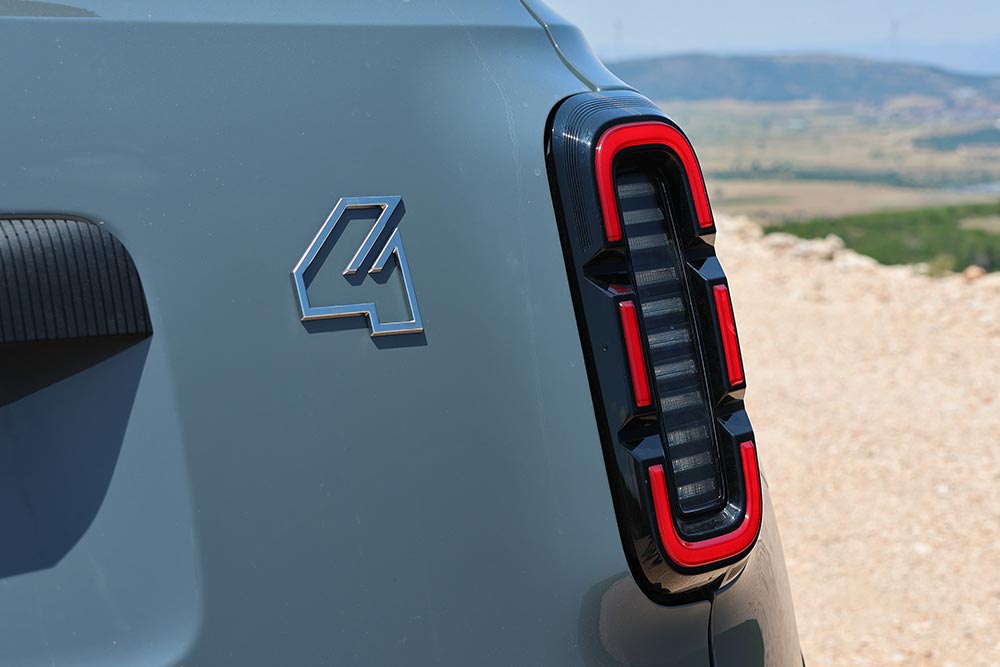 https://autogreeknews.gr/wp-content/uploads/2026/06/Renault-4-E-Tech-150-HP-21.jpg