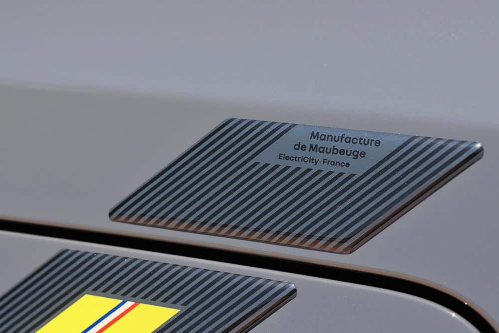 https://autogreeknews.gr/wp-content/uploads/2026/06/Renault-4-E-Tech-150-HP-22.jpg