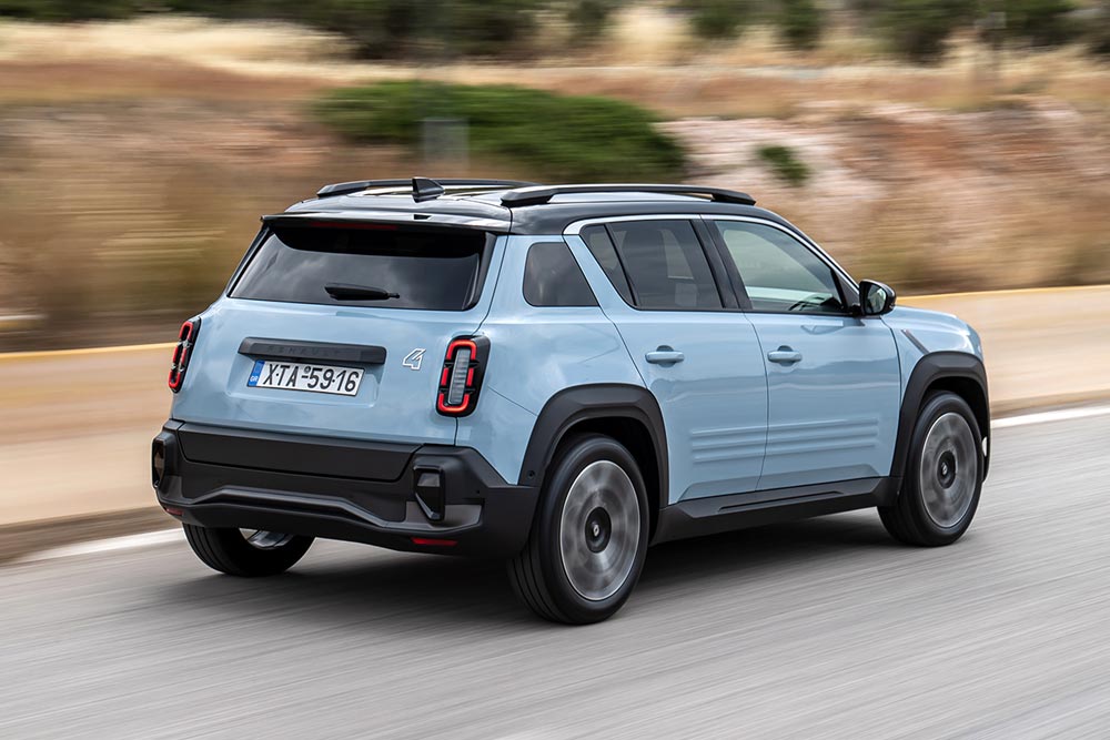 https://autogreeknews.gr/wp-content/uploads/2026/06/Renault-4-E-Tech-electric-4.jpg