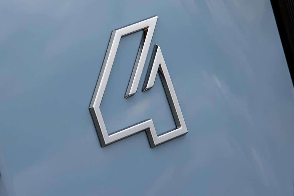 https://autogreeknews.gr/wp-content/uploads/2026/06/Renault-4-E-Tech-electric-7.jpg