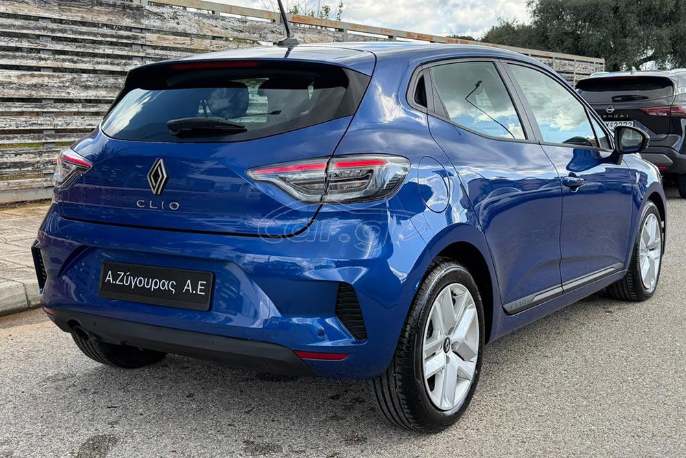 https://autogreeknews.gr/wp-content/uploads/2026/06/Renault-Clio-LPG-2025-used-7.jpg
