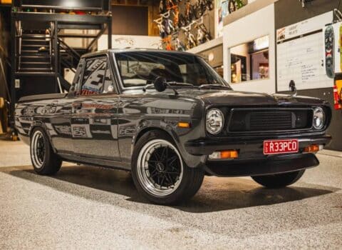 Τρομερό Datsun 1200 με τούρμπο μοτέρ Nissan