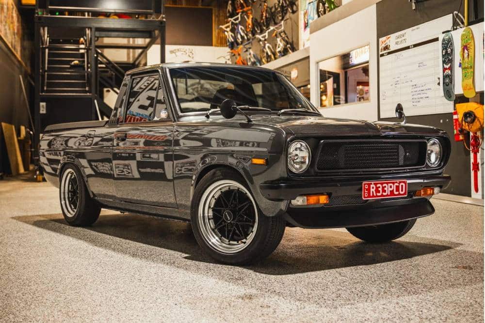 Τρομερό Datsun 1200 με τούρμπο μοτέρ Nissan