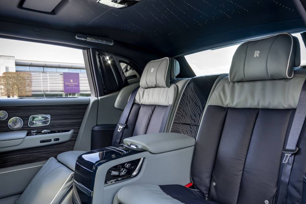 https://autogreeknews.gr/wp-content/uploads/2026/06/Rolls-Royce_Phantom_775000-km-3.jpg