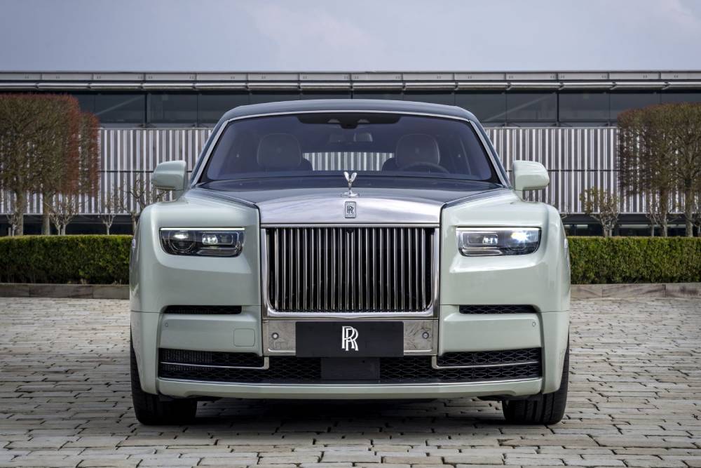 https://autogreeknews.gr/wp-content/uploads/2026/06/Rolls-Royce_Phantom_775000-km-7.jpg