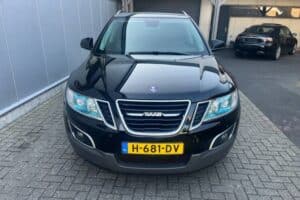 Το SUV που δεν πρόλαβε να σώσει τη Saab πωλείται πανάκριβα