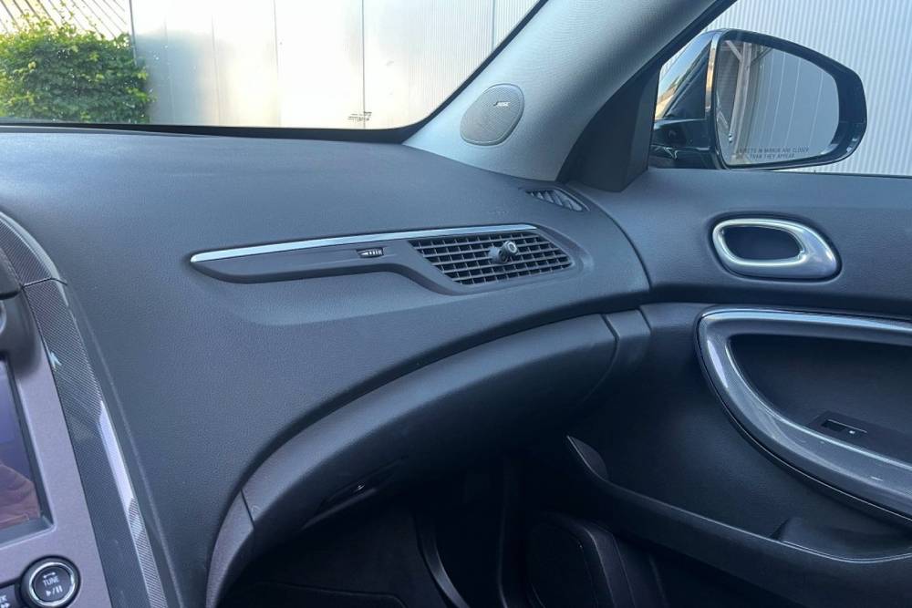 https://autogreeknews.gr/wp-content/uploads/2026/06/Saab_9-4X_Aero_V6_Turbo_4x4_2011_for_sale-6.jpg